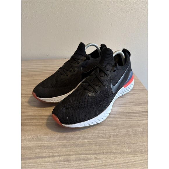 Nike Womens Epic React Flyknit 2 BQ8927-003 Black Running Shoes Sneakers Sz 11 - Picture 2 of 11